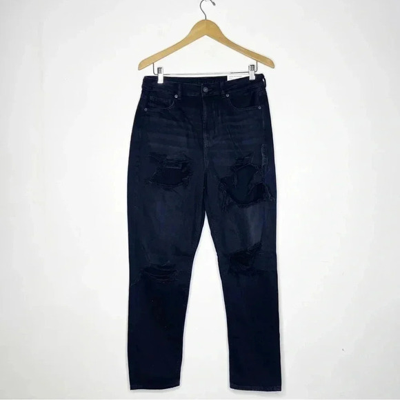 American Eagle Mom Jeans Black Distressed Denim Size 10 / 29 Long NWT - Picture 1 of 7